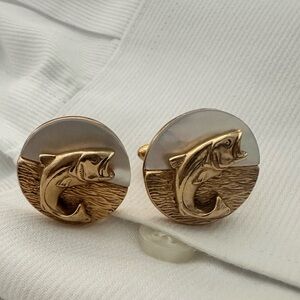 Vintage Swank Elegant Gold Tone and Alabaster “Catch of the Day” Cuff Links